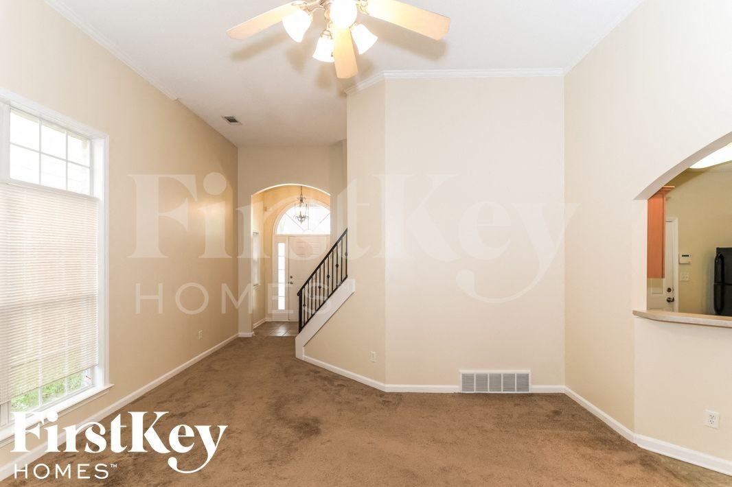 2654 Bending Elm Cv - Photo 4 of 15