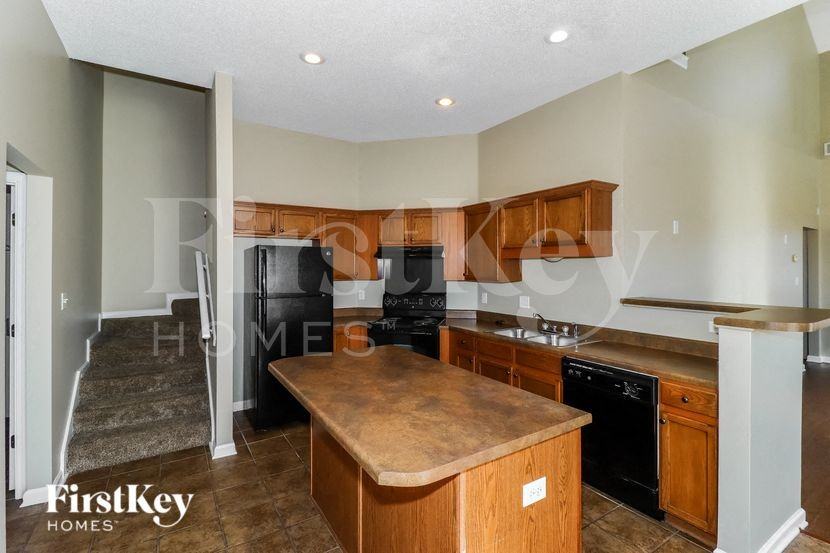 1543 Wynne Grove Rd - Photo 7 of 15