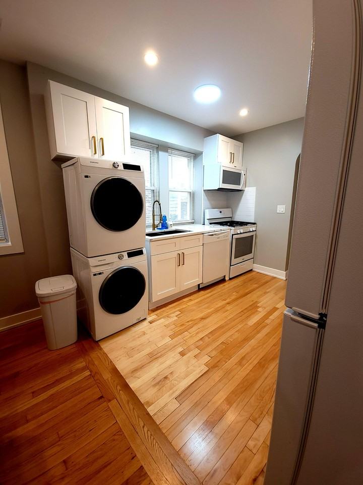 S Blackstone Ave - Photo 3 of 12