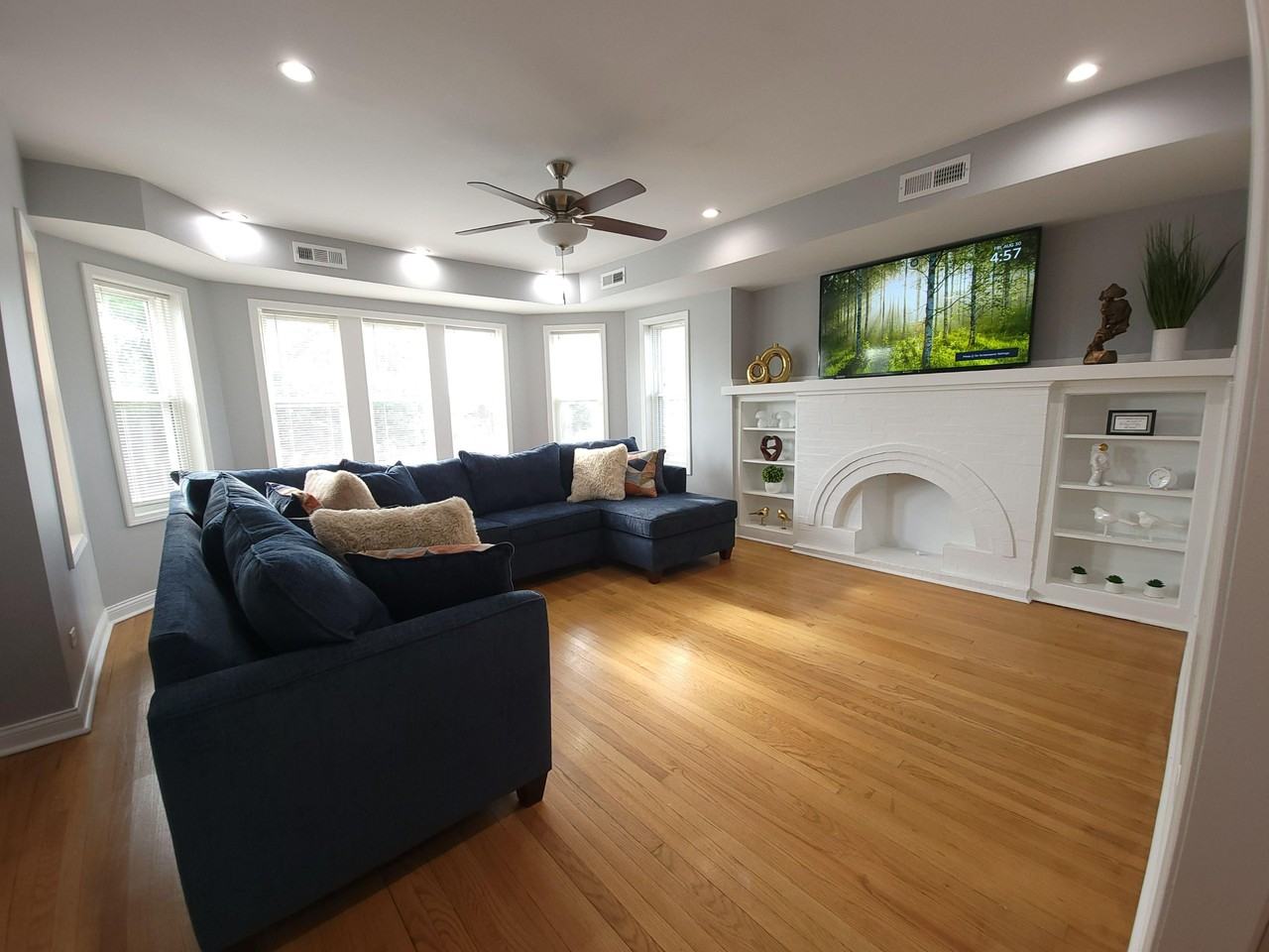 S Cregier Ave - Photo 2 of 12