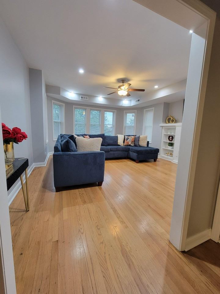 S Cregier Ave - Photo 3 of 12