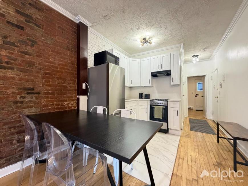 15 1st Ave - Photo 3 of 6