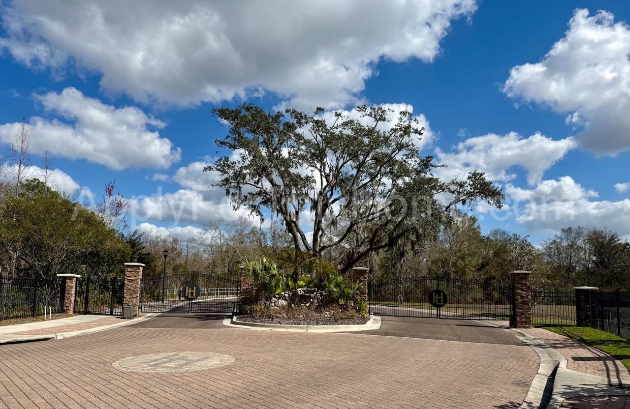 15604 Hampton Village Dr - Photo 2 of 49