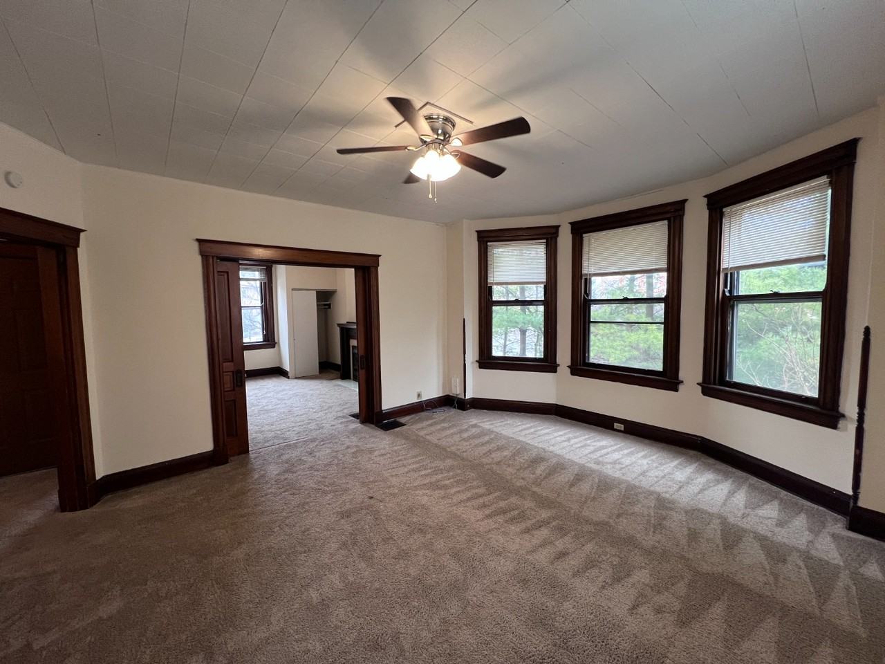 3022 Euclid Ave #1 - Photo 3 of 9