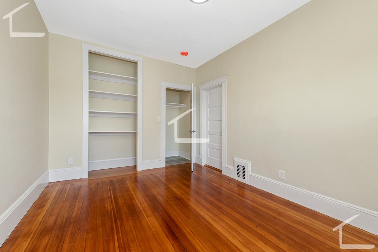 Brackett St #3 - Photo 4 of 29