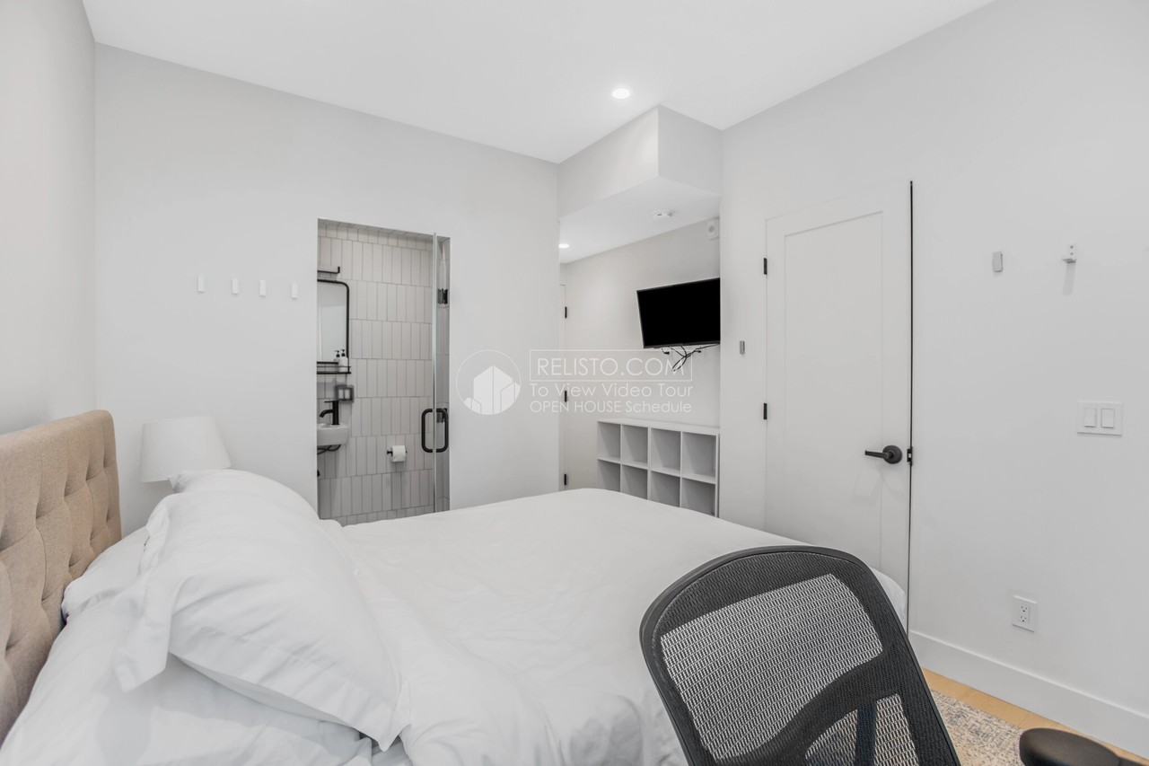 2267 1/2 Sacramento St #3 - Photo 5 of 18