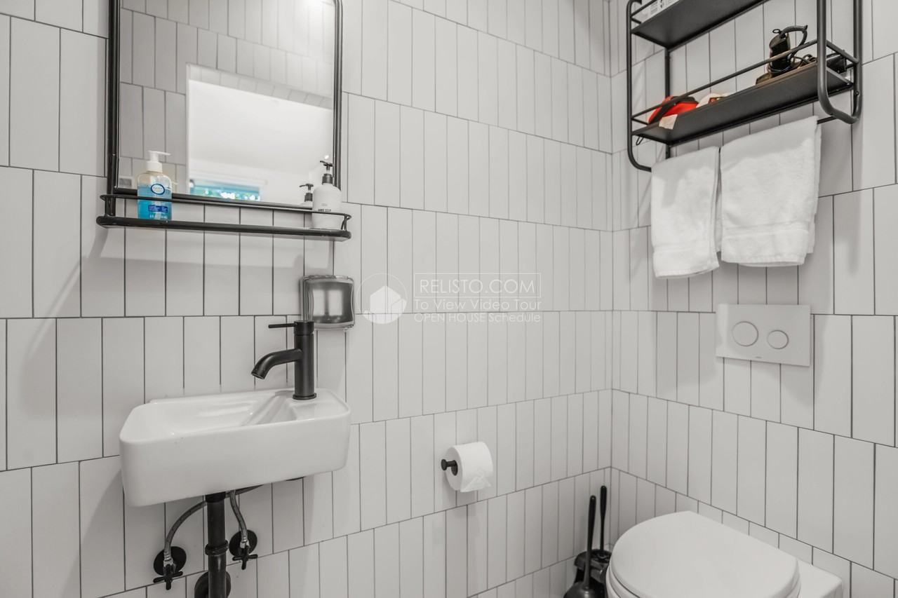 2267 1/2 Sacramento St #3 - Photo 6 of 18