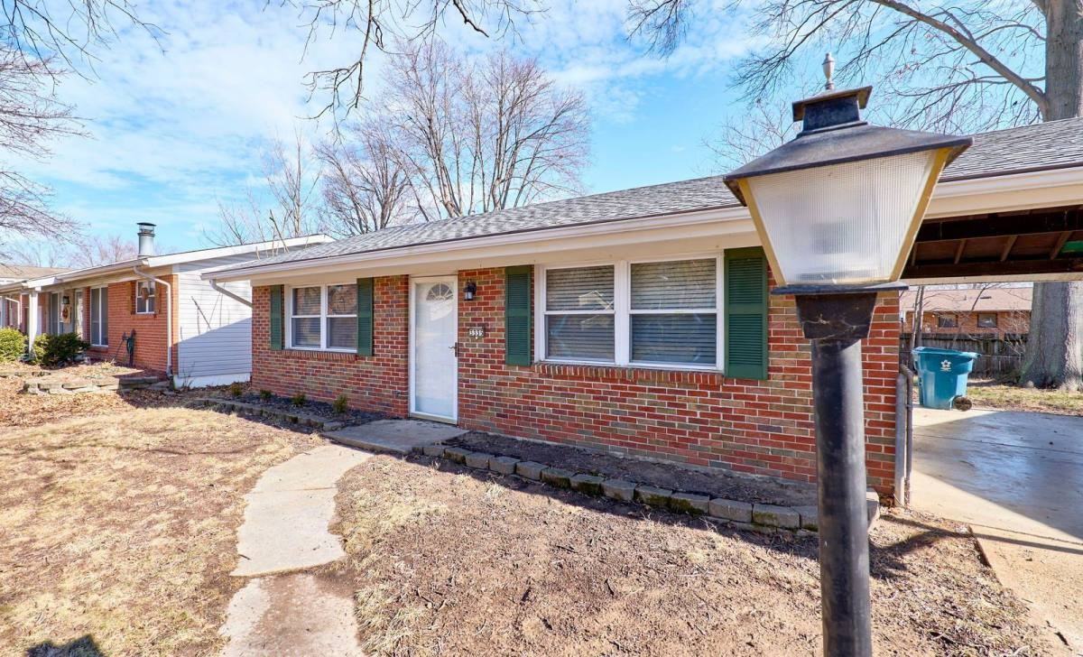 3335 Boca Raton Dr - Photo 2 of 10