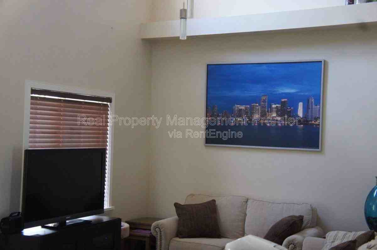 12885 SW Court #49 - Photo 3 of 10