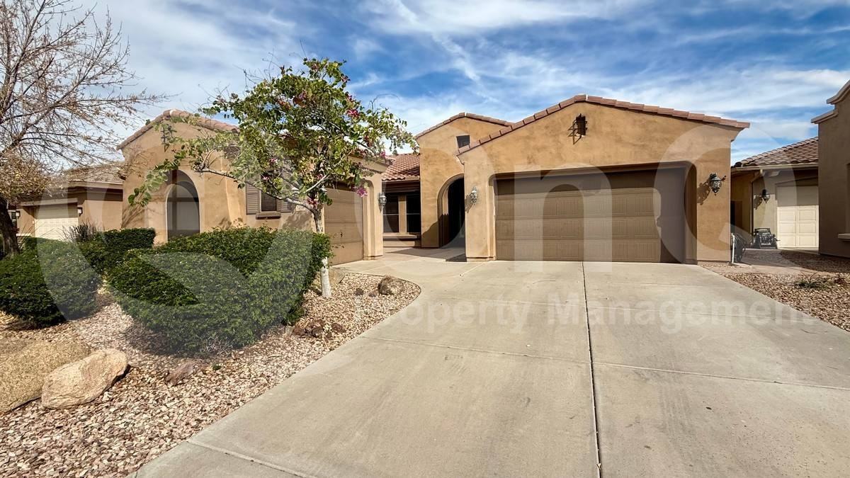 5213 S Miller Pl - Photo 2 of 10