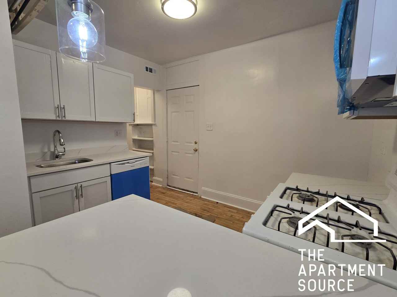 4418 N Whipple St #3 - Photo 3 of 9
