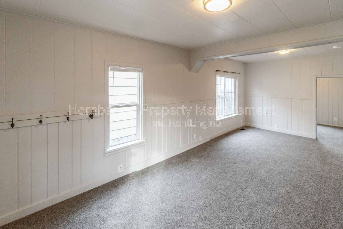 1809 E 1st Ave - Photo 3 of 10