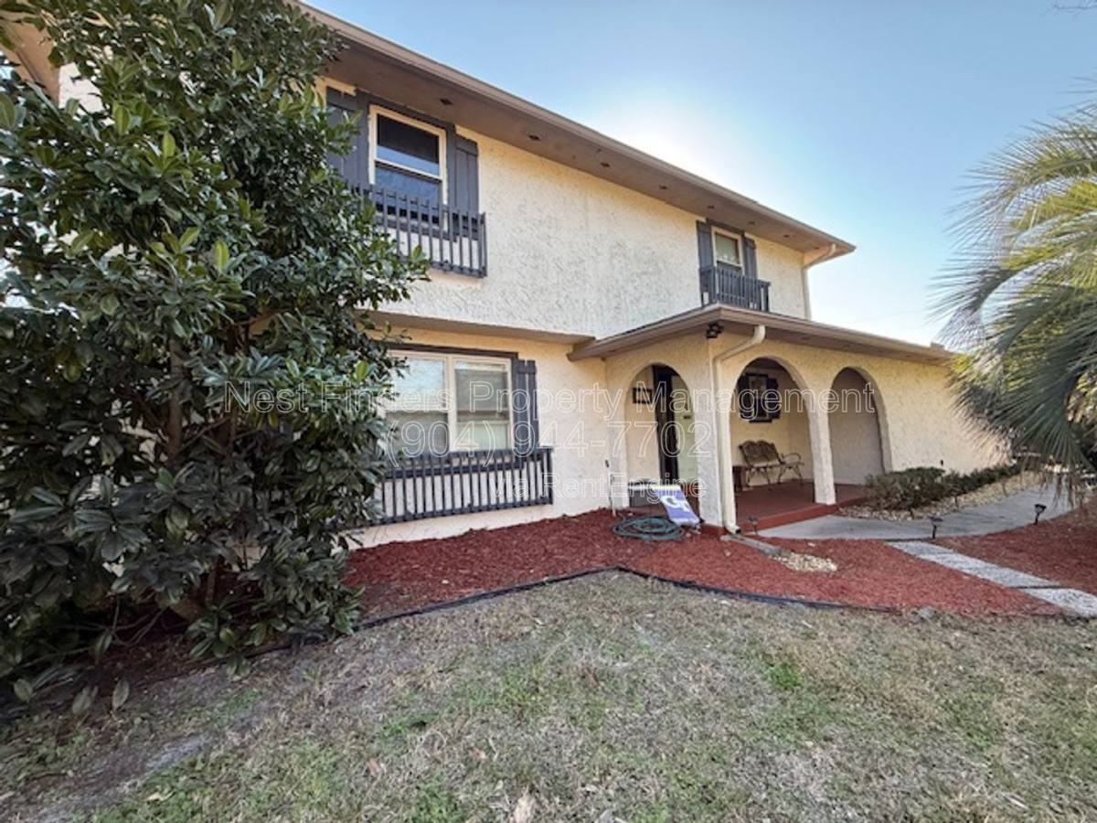 3318 Cormorant Dr - Photo 2 of 10
