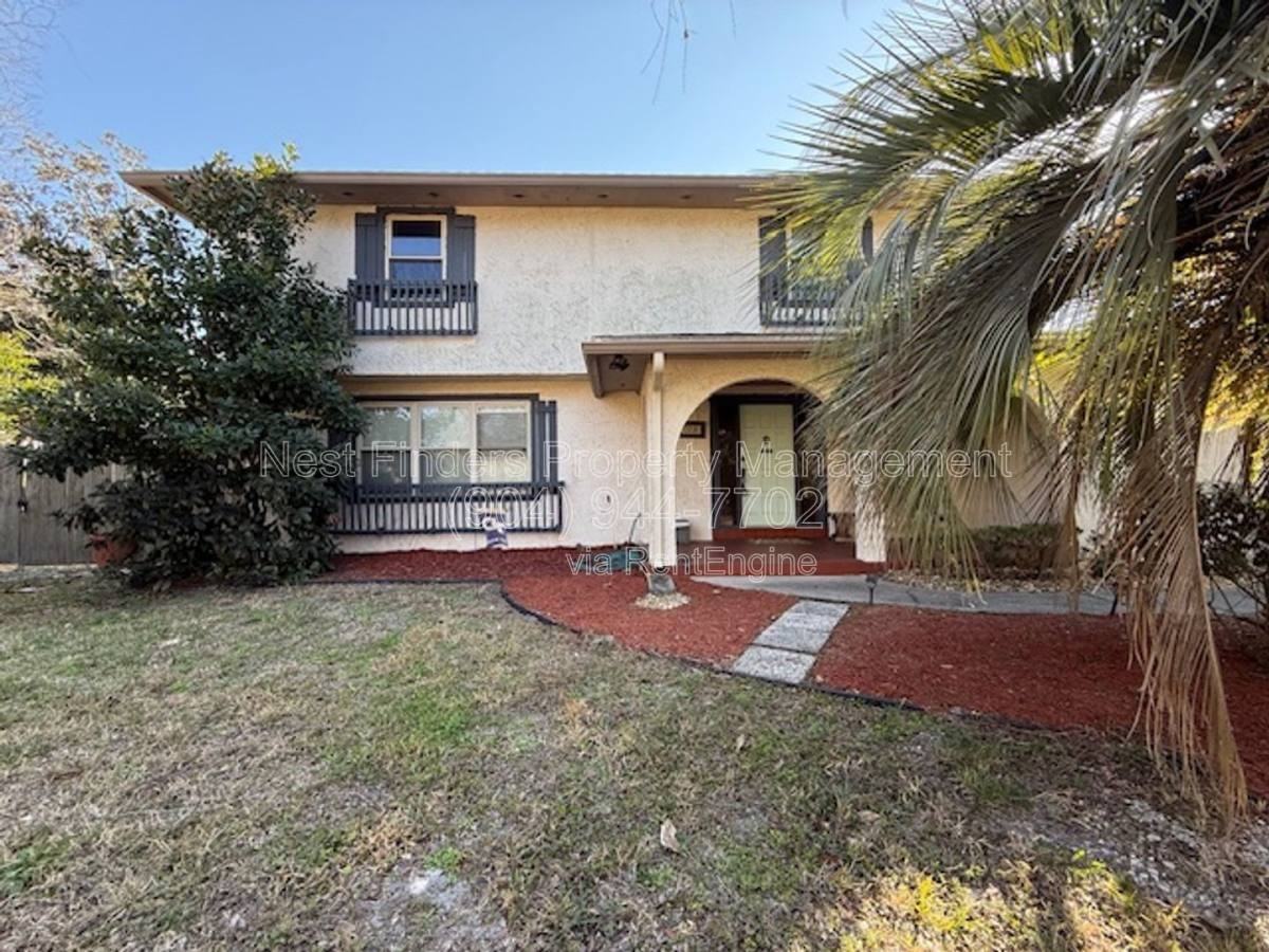 3318 Cormorant Dr - Photo 3 of 10