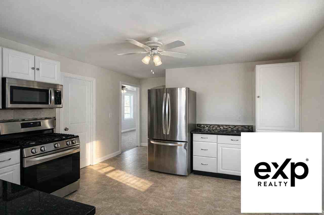 20 Hanson St #1 - Photo 3 of 10