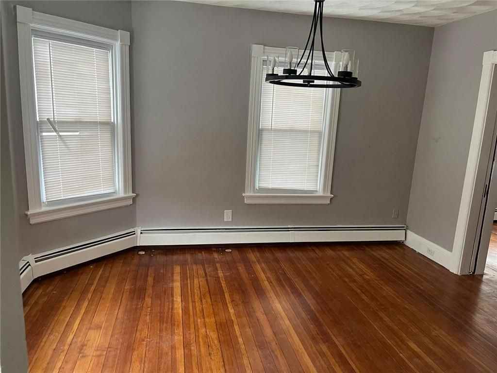 60 Dover St - Photo 4 of 10