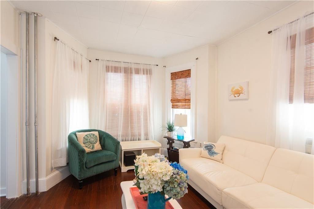 11 Brewer St - Photo 2 of 24