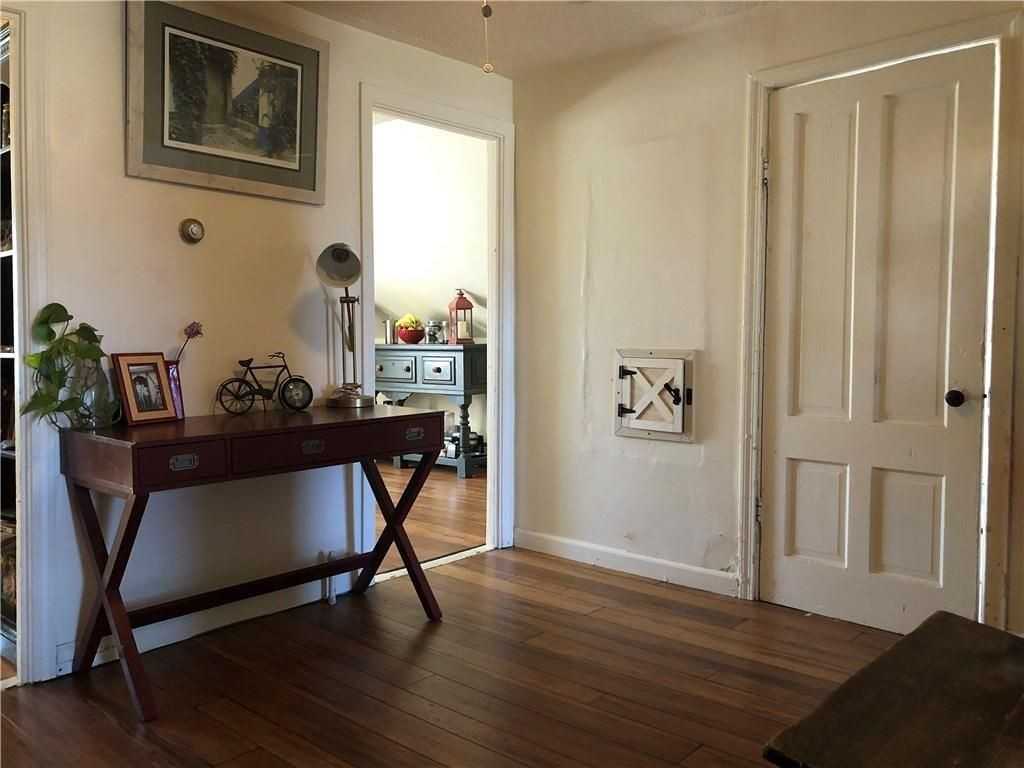 12 Washington St ##2 - Photo 4 of 19