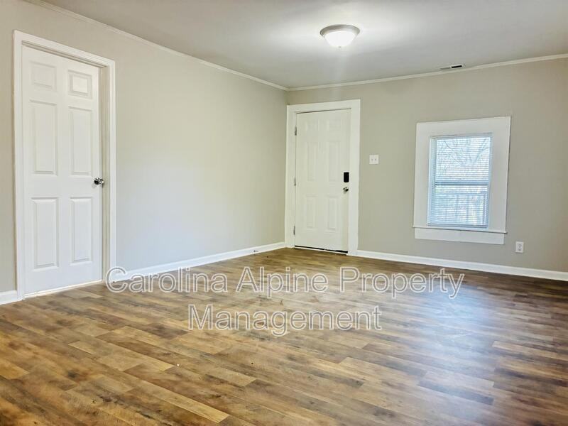 905 Wilmouth St - Photo 6 of 18