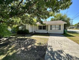 3211 Poplar St - Photo 1 of 1