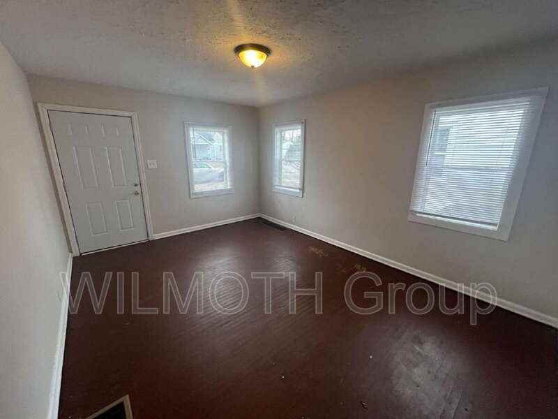 3915 Hillside Ave - Photo 3 of 21
