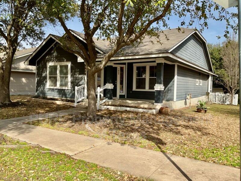 1023 Rawhide Trl - Photo 2 of 25