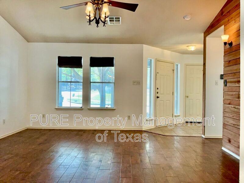 1023 Rawhide Trl - Photo 4 of 25