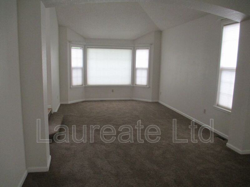 2449 S Ellis Ct - Photo 4 of 21