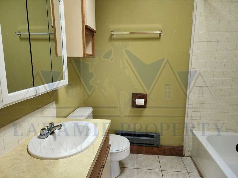 358 N 5th St #D - Photo 7 of 12