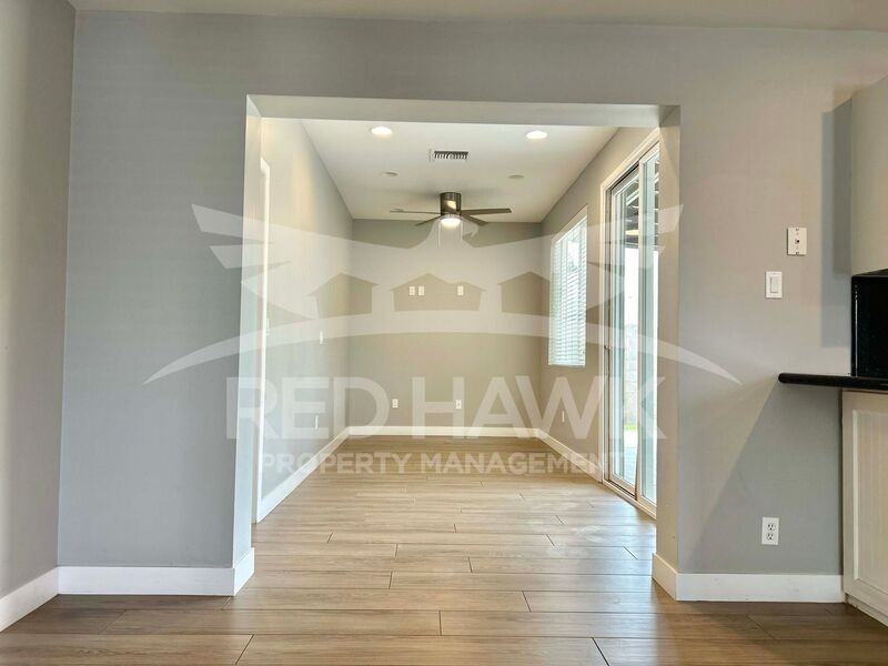 909 W 17th Pl - Photo 6 of 22