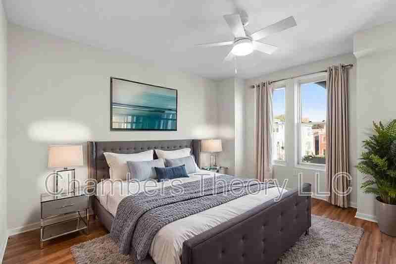 1309 Emerald St Ne - Photo 2 of 29