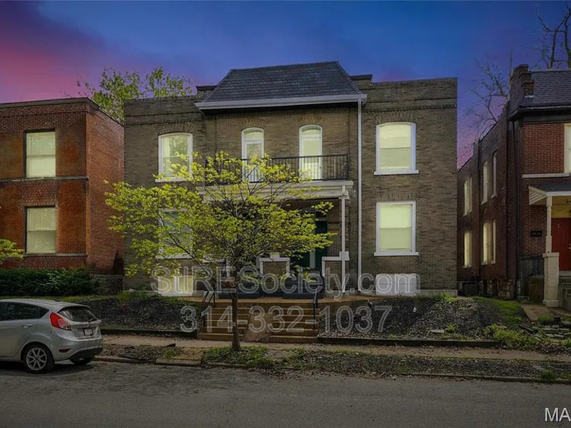 3922 Botanical Ave #3922 - Photo 2 of 20