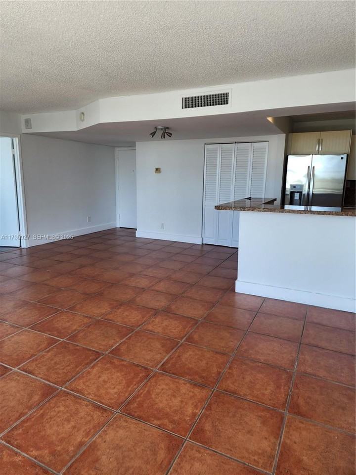 16558 Northeast 26th Place ##4J - Photo 5 of 19