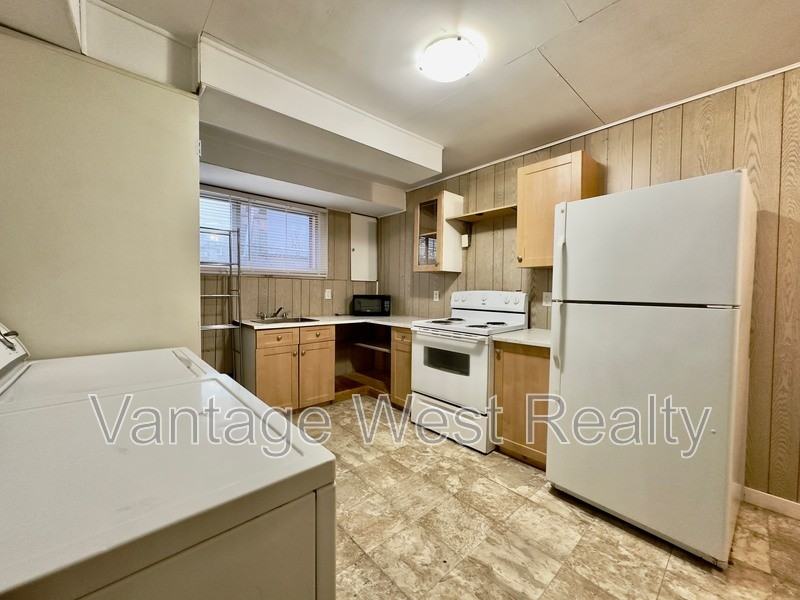 1434 - Photo 3 of 16