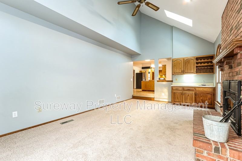 6 Cedar Hill Ter - Photo 5 of 26