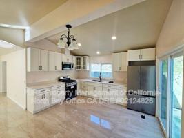 featured image of 937 N Oak St