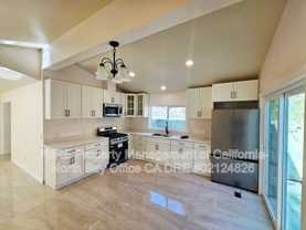 937 N Oak St - Photo 1 of 1