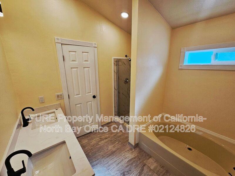 937 N Oak St - Photo 6 of 19