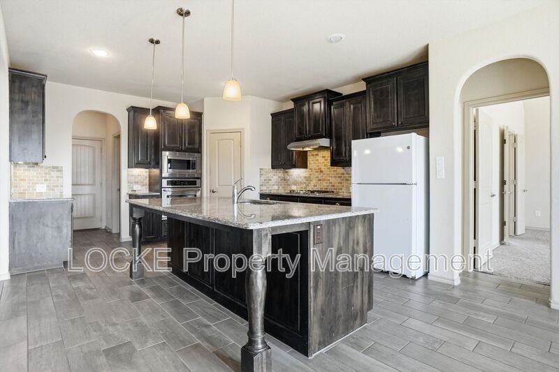 1 Duskview Ln - Photo 3 of 18