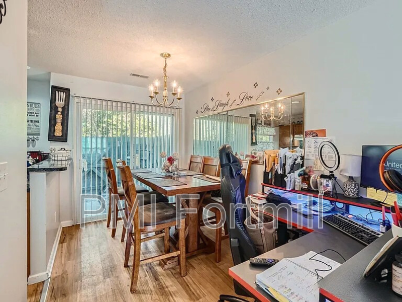 3602 Huyton Ct - Photo 6 of 10