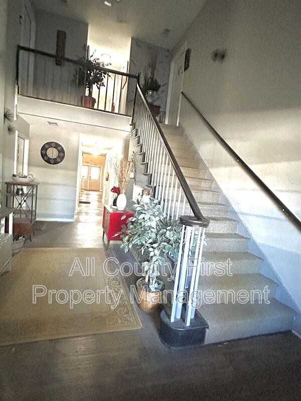 122 Rue Fontaine - Photo 2 of 23