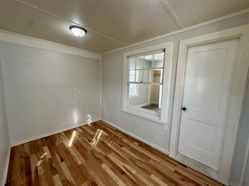 950 Center Point Rd Ne - Photo 2 of 21