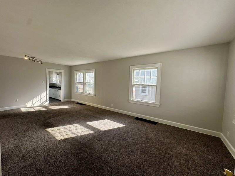 950 Center Point Rd Ne - Photo 3 of 21