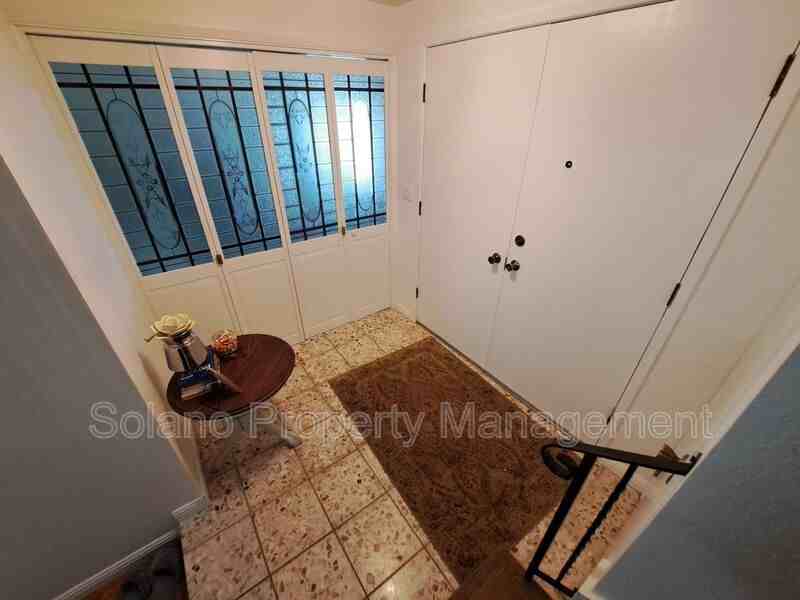 110 Wayne Ct - Photo 4 of 39