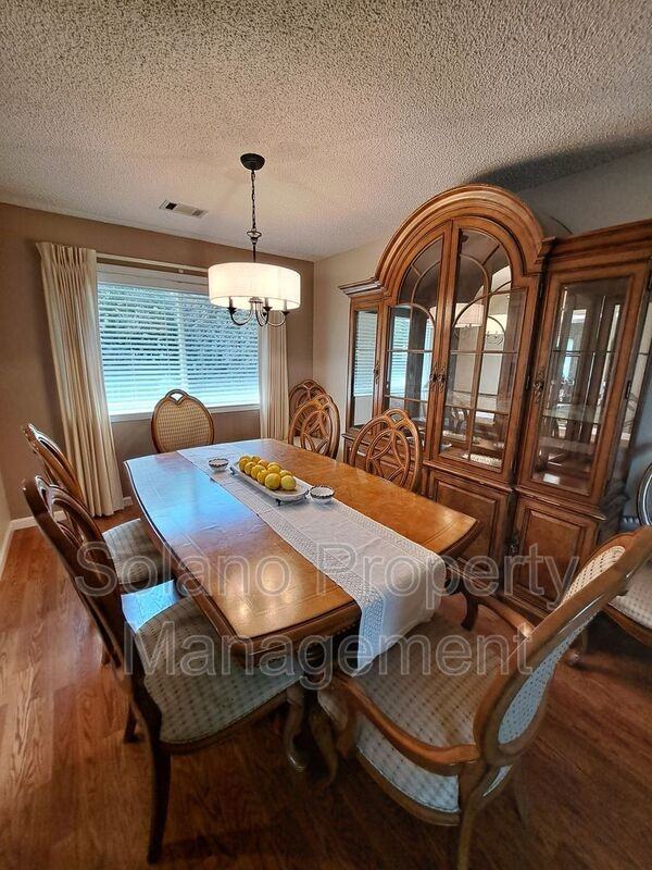 110 Wayne Ct - Photo 7 of 39