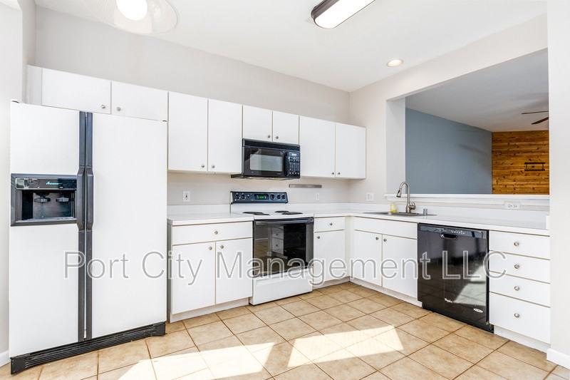 6732 Cozy Ln - Photo 5 of 23