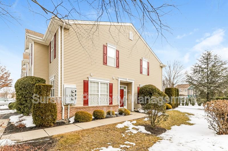 1610 Fela Dr - Photo 2 of 20