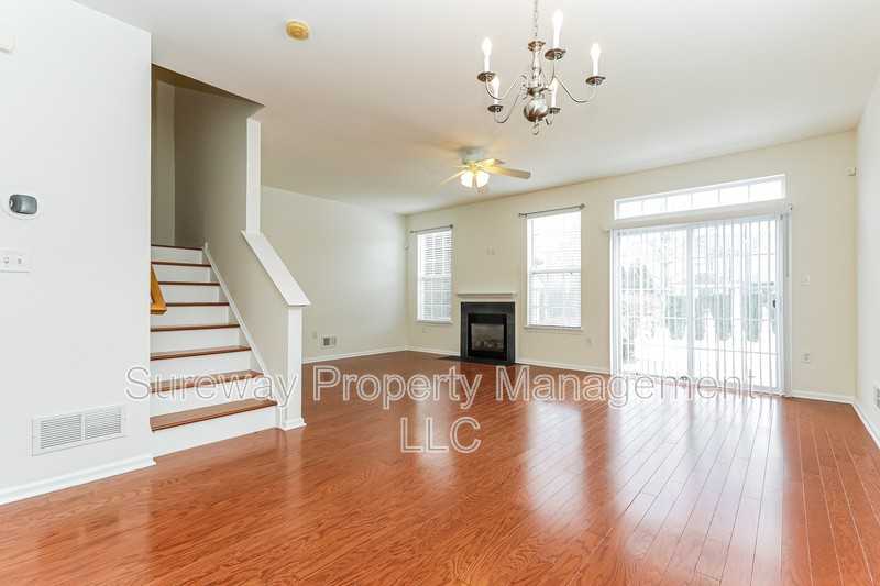 1610 Fela Dr - Photo 6 of 20