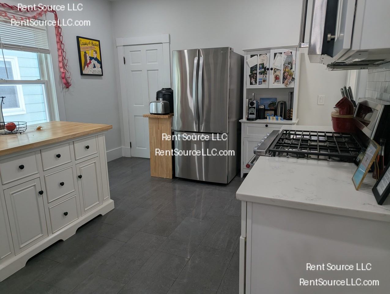 14 Seven Pines Ave - Photo 2 of 20