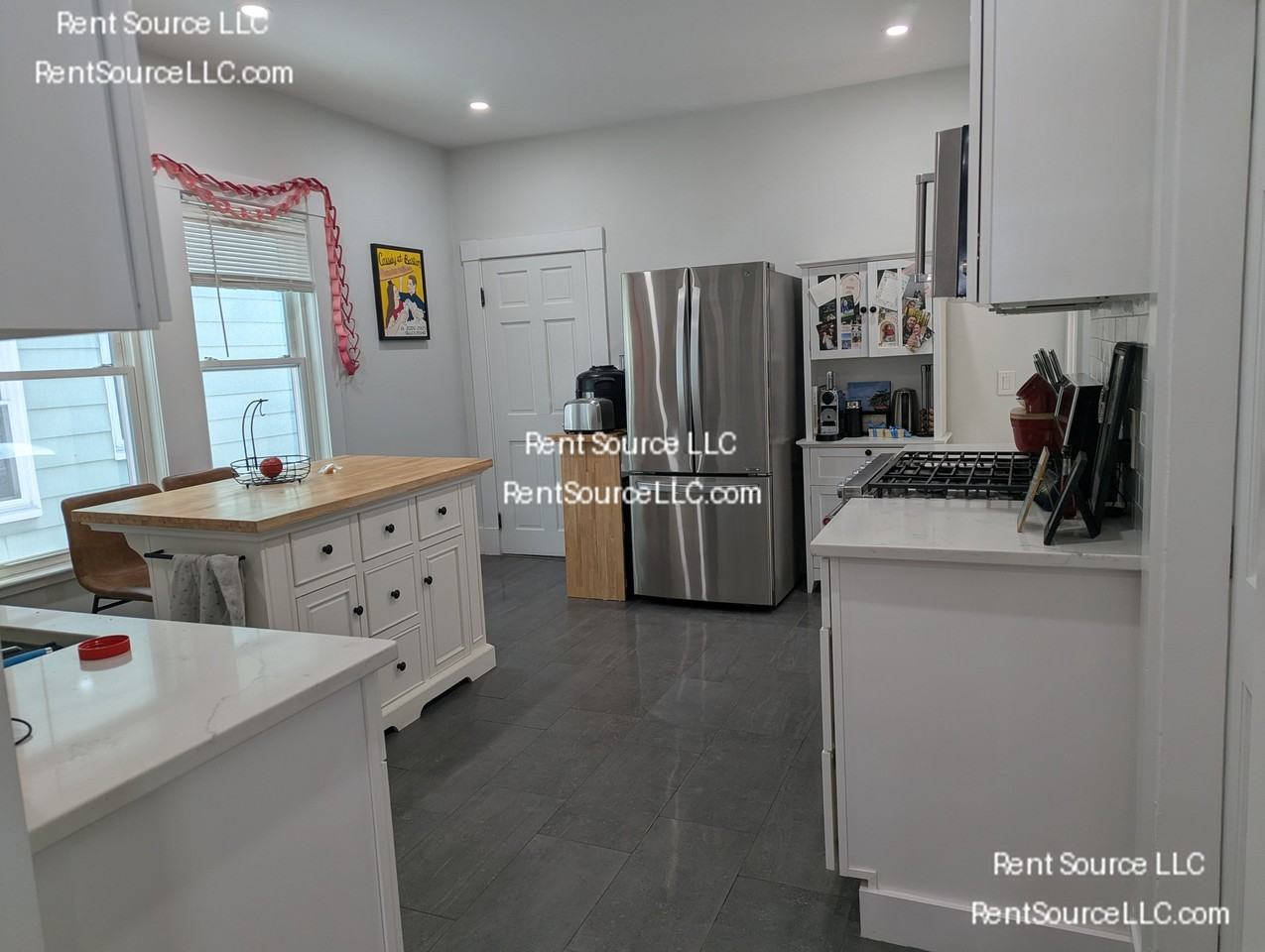 14 Seven Pines Ave - Photo 7 of 20